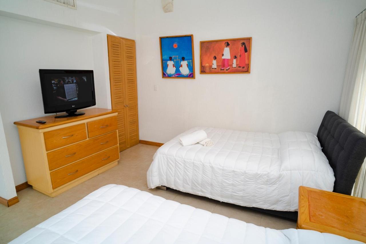Oceanfront Condo At Voted Best Cancun Sandy Beach Exterior photo
