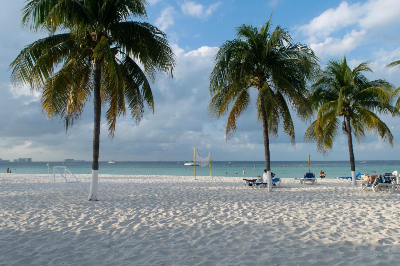 Oceanfront Condo At Voted Best Cancun Sandy Beach Exterior photo